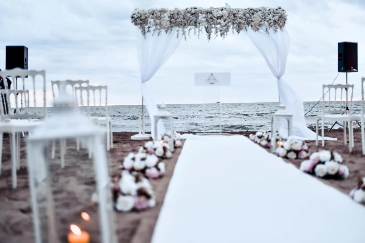 Grand Blue Fafa Resort & Spa Durrës 5*,  Albanien