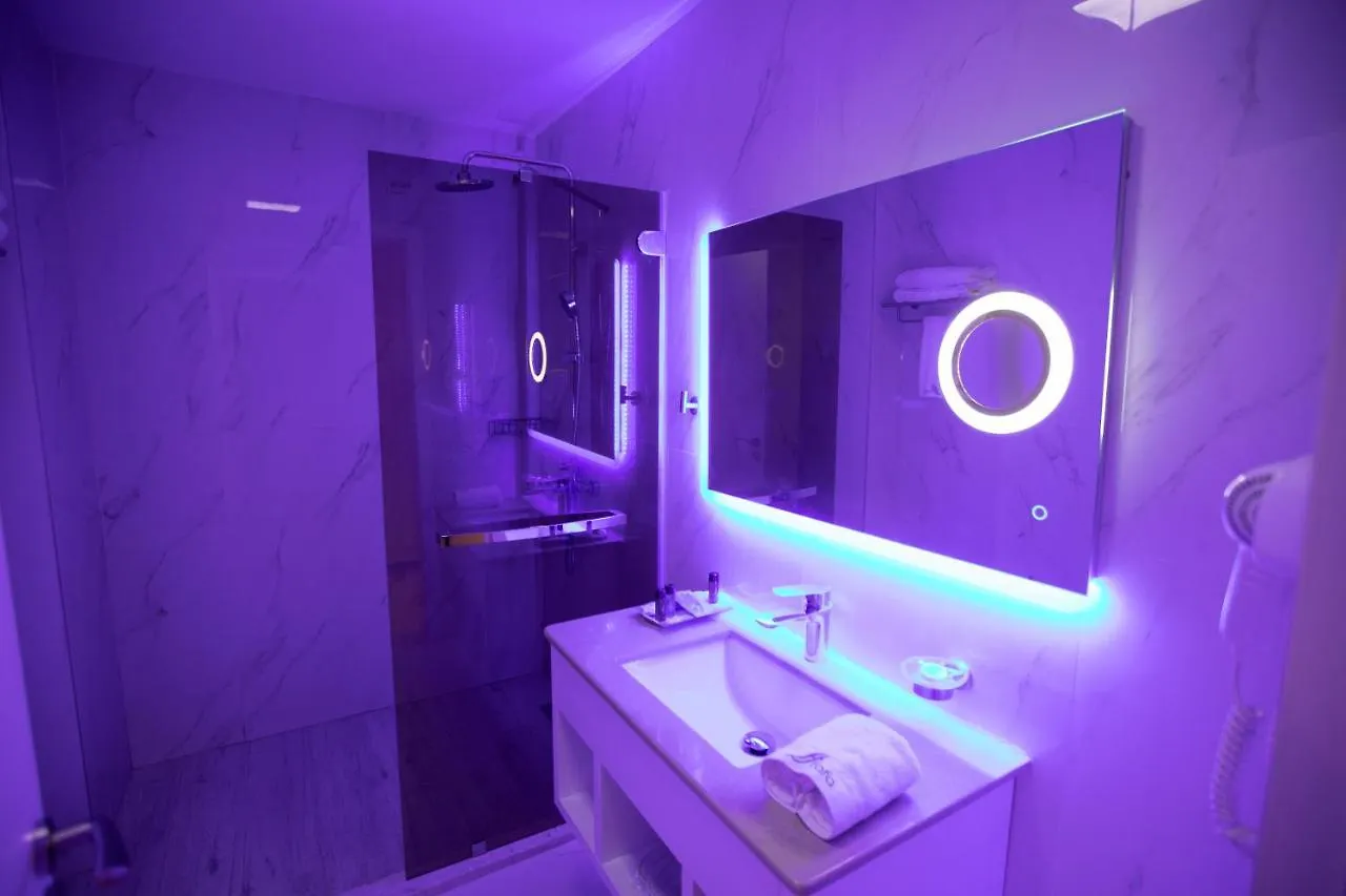 Grand Blue Fafa Resort & Spa Durres