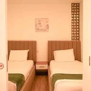 Delmar Golem (Tirana)